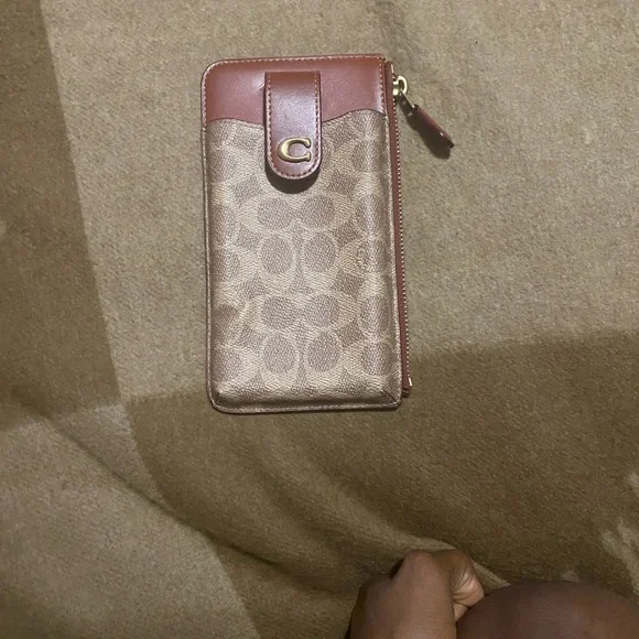 Coach Signature Phone Wallet - Picture 2 of 9